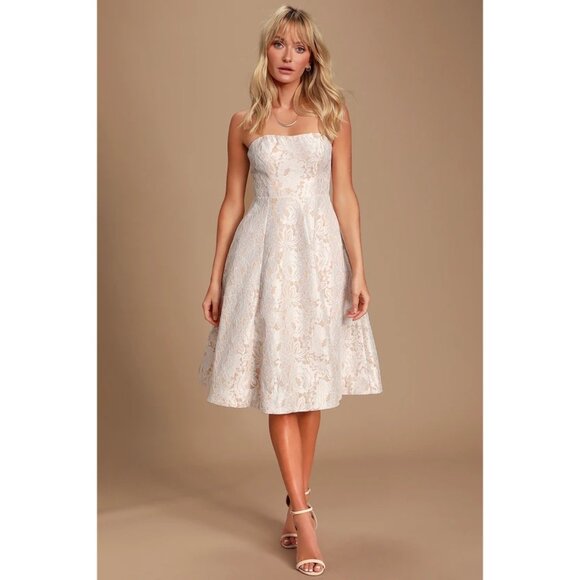 NWT Lulus Give it a Twirl White Lace Strapless Midi Dress - Size Small 🩷 - Picture 14 of 14